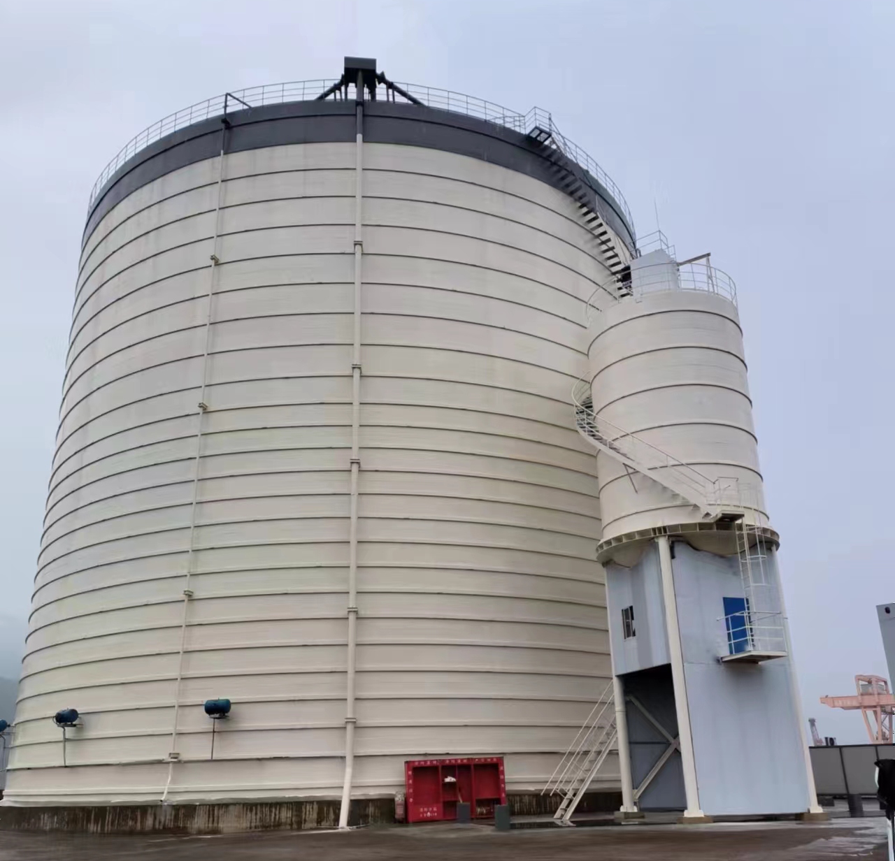 天祝10万吨水泥钢板库